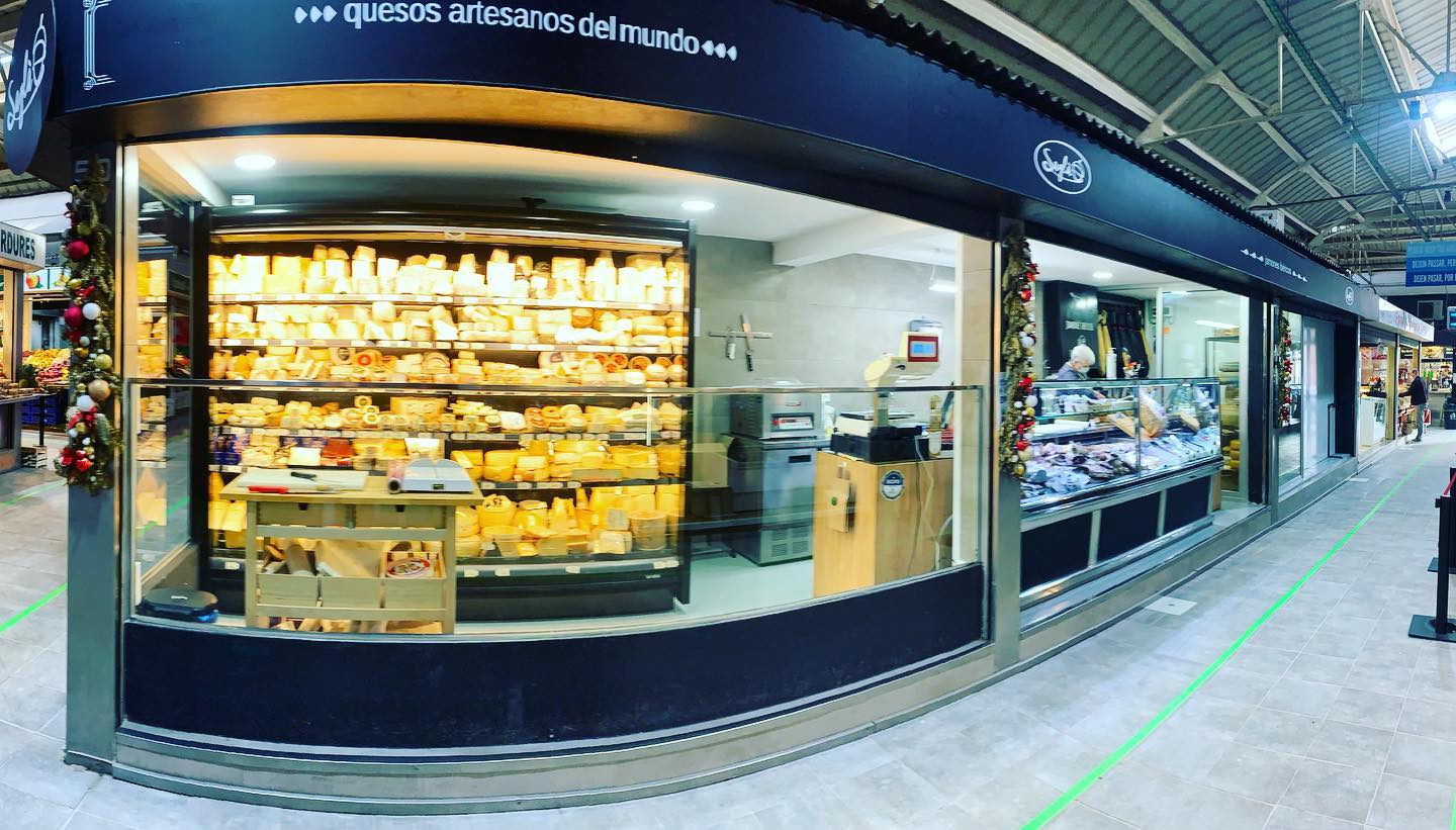 Saglà, quesos artesanos del mundo (Mercat Santa Catalina)